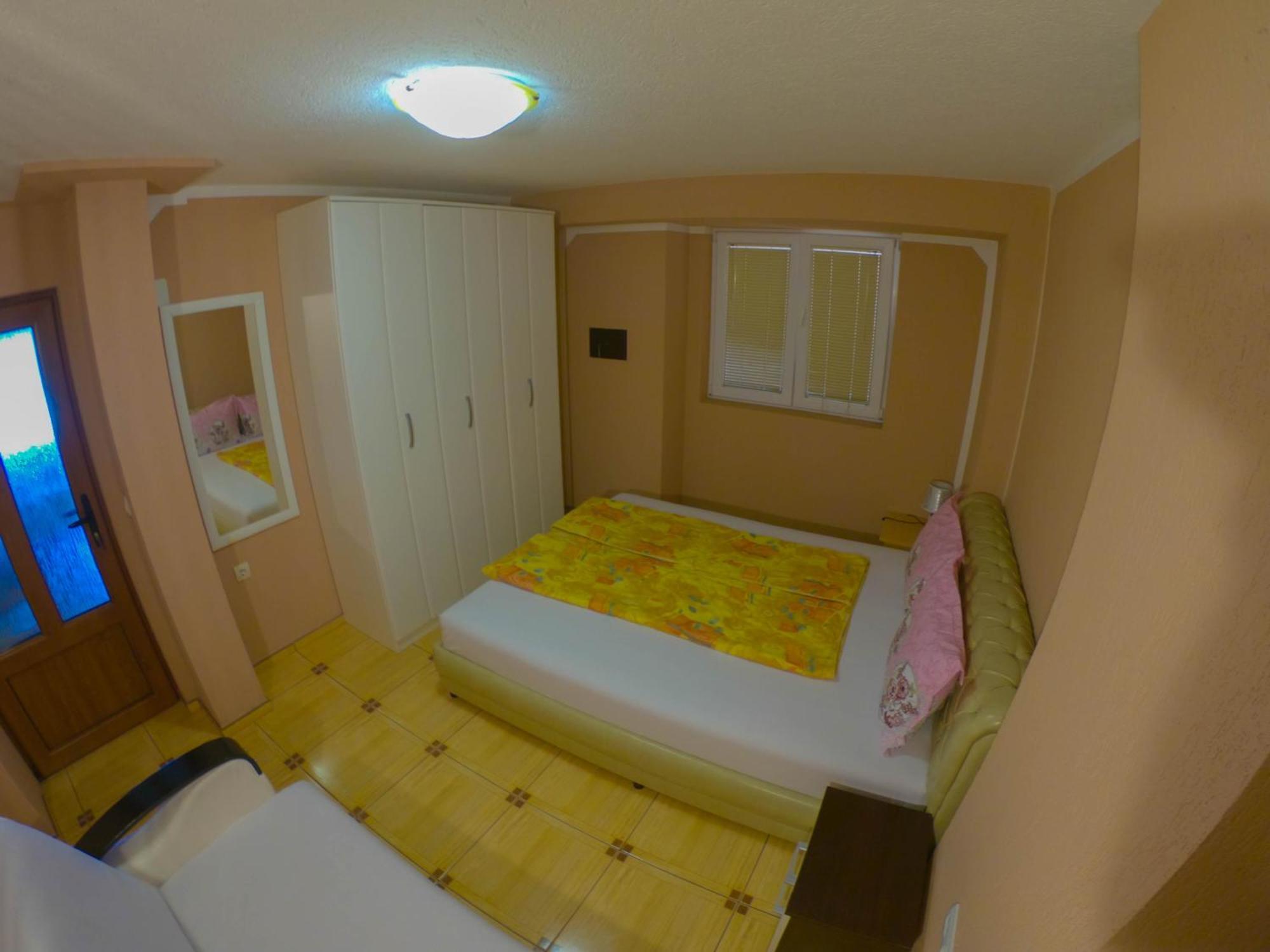 Porto Del Sole Apartments ติวัต ภายนอก รูปภาพ